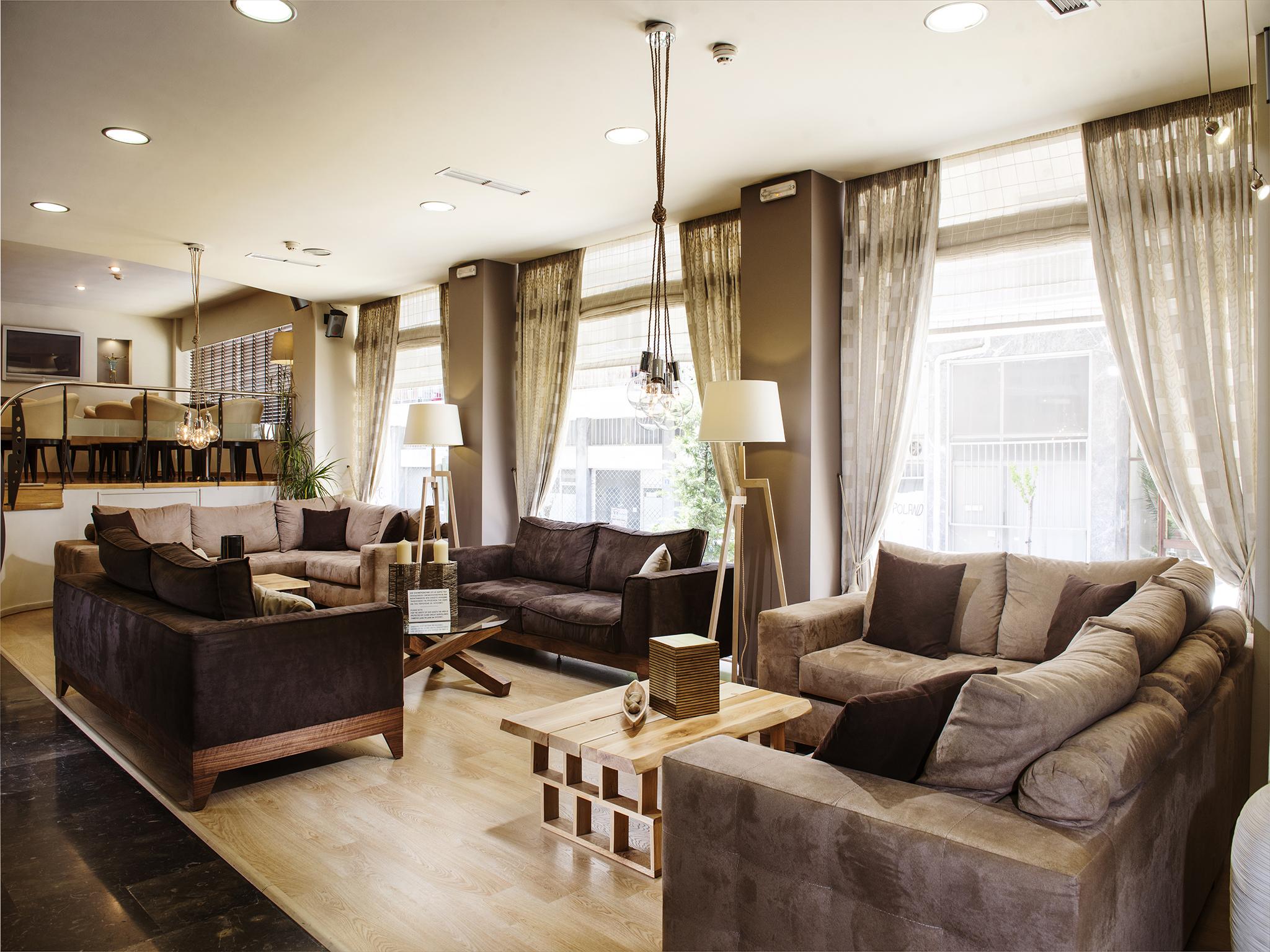 Acropolis Select Hotel 3*