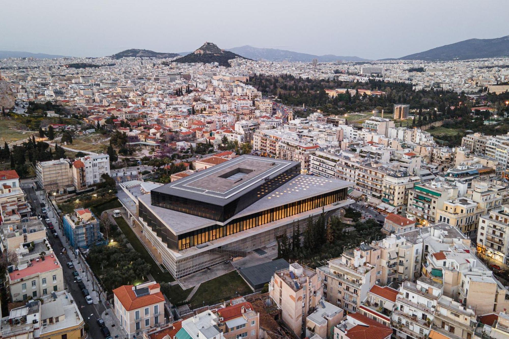 Acropolis Select 3*